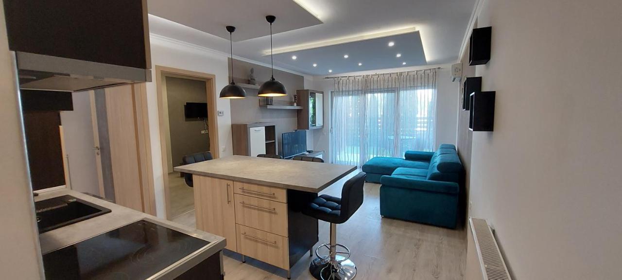 Laguna Beach Apartmanok Siófok Buitenkant foto