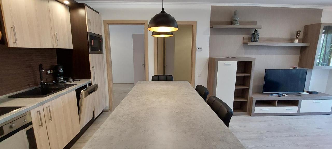 Laguna Beach Apartmanok Siófok Buitenkant foto
