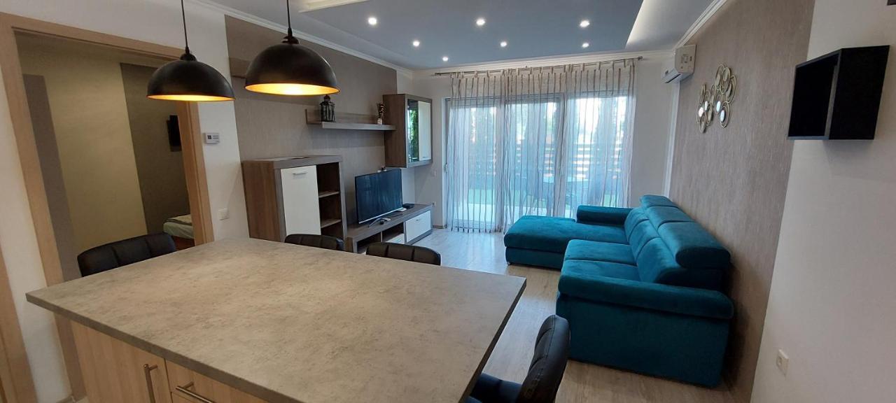 Laguna Beach Apartmanok Siófok Buitenkant foto