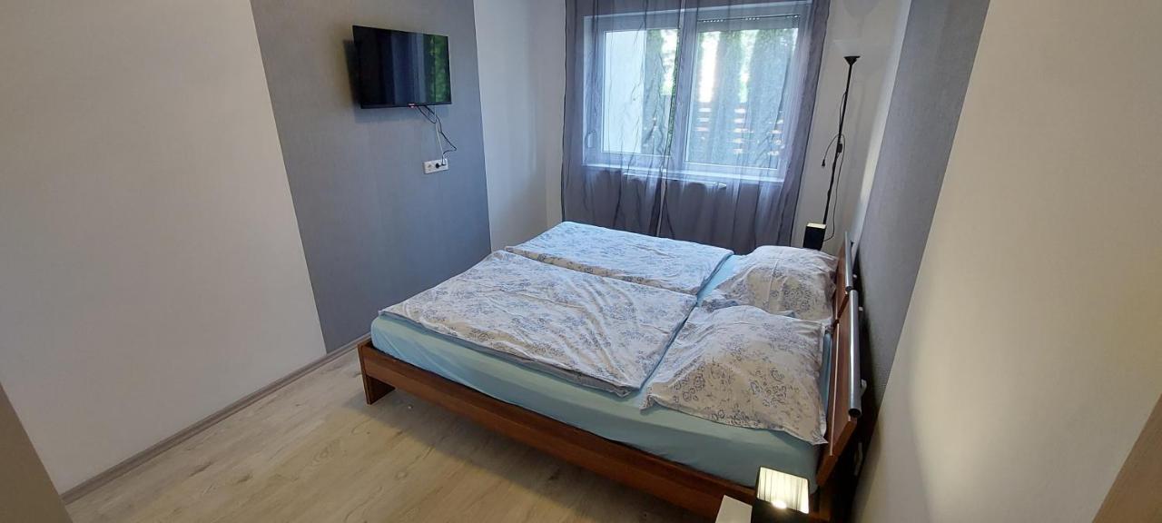 Laguna Beach Apartmanok Siófok Buitenkant foto