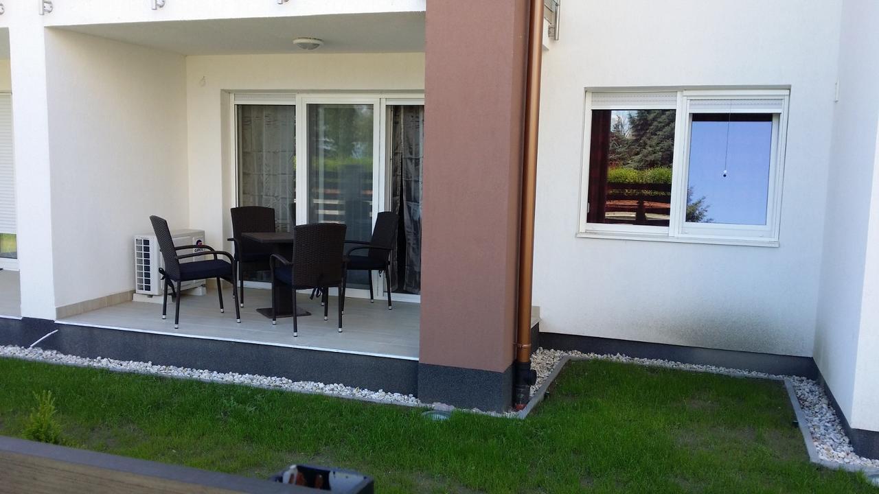 Laguna Beach Apartmanok Siófok Buitenkant foto