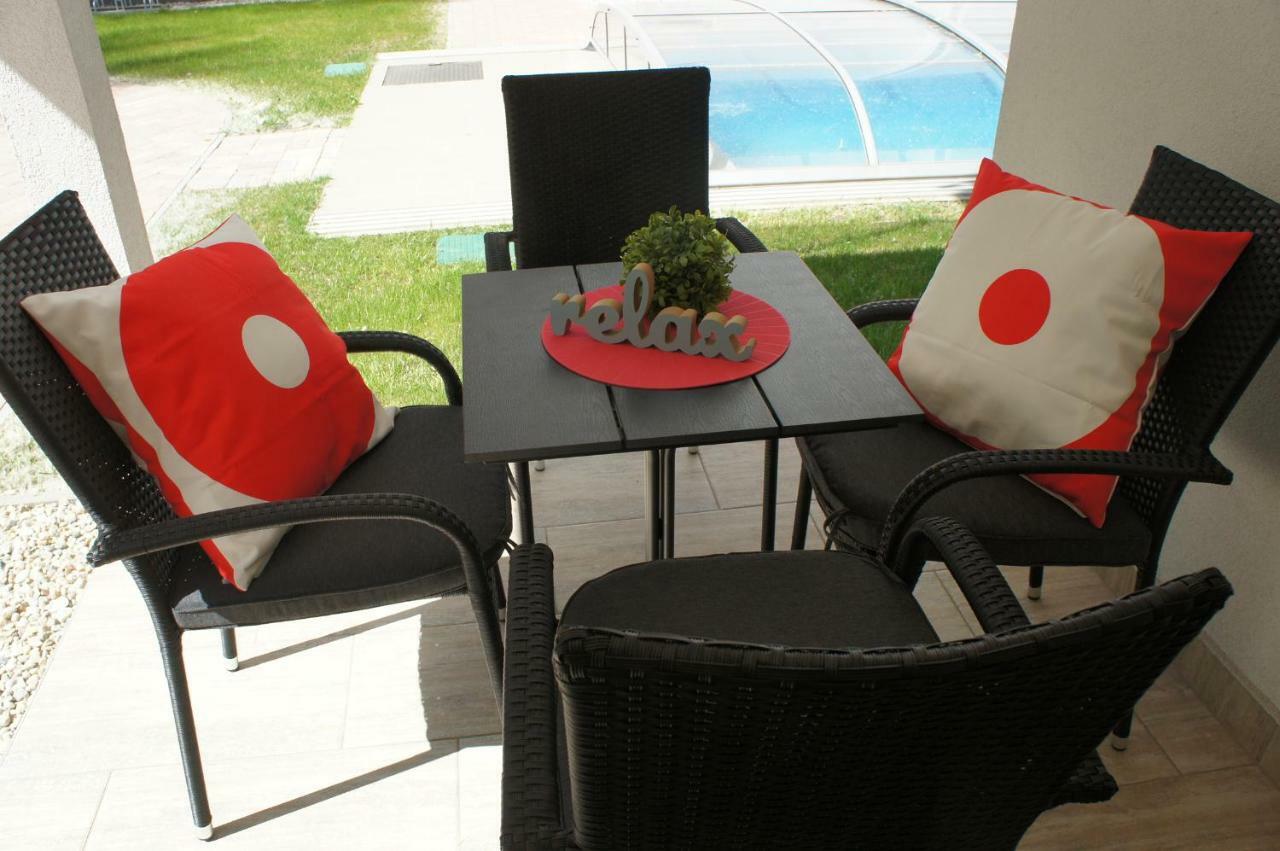 Laguna Beach Apartmanok Siófok Buitenkant foto
