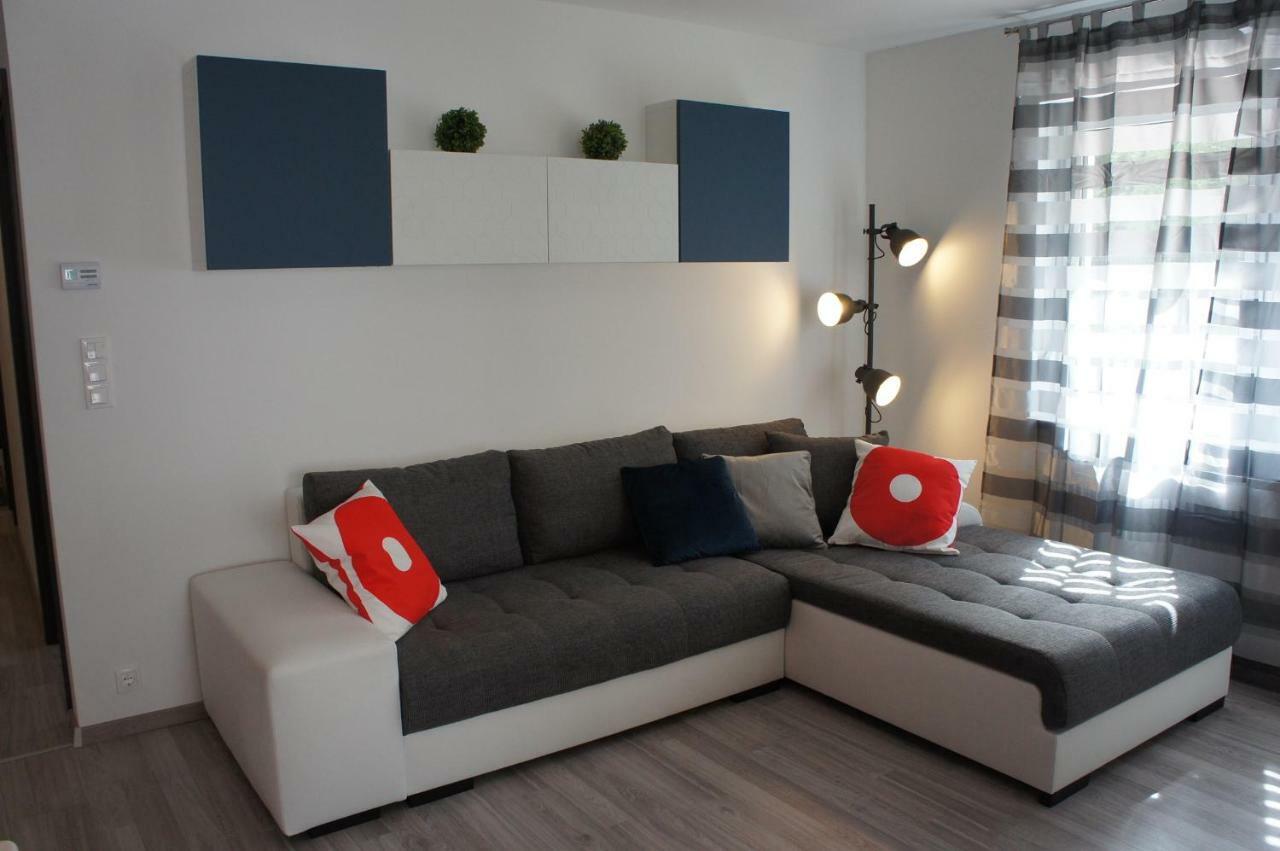Laguna Beach Apartmanok Siófok Buitenkant foto